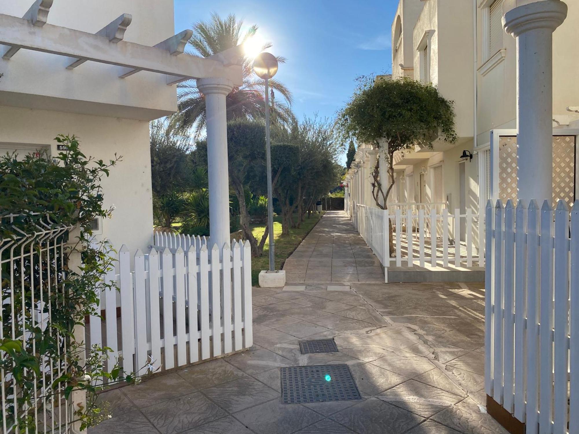 Garden Vistas. Hermoso Duplex Con Patio, Solarium Y Piscina. 베라 외부 사진